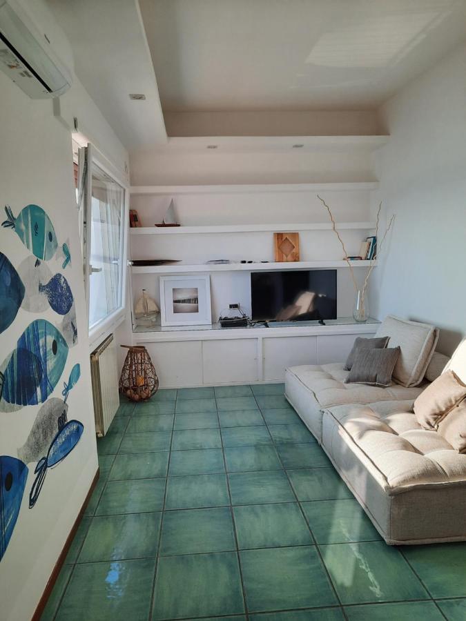 Mare Fuori Apartment ชิวิตาเวกเกีย ภายนอก รูปภาพ