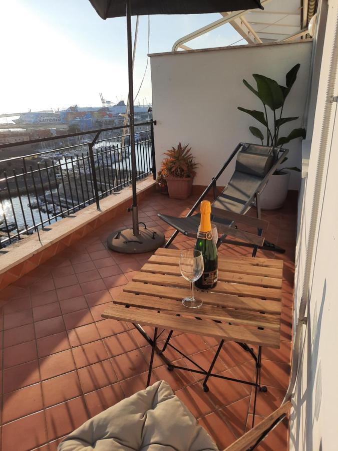 Mare Fuori Apartment ชิวิตาเวกเกีย ภายนอก รูปภาพ