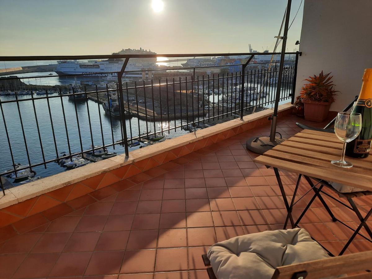 Mare Fuori Apartment ชิวิตาเวกเกีย ภายนอก รูปภาพ