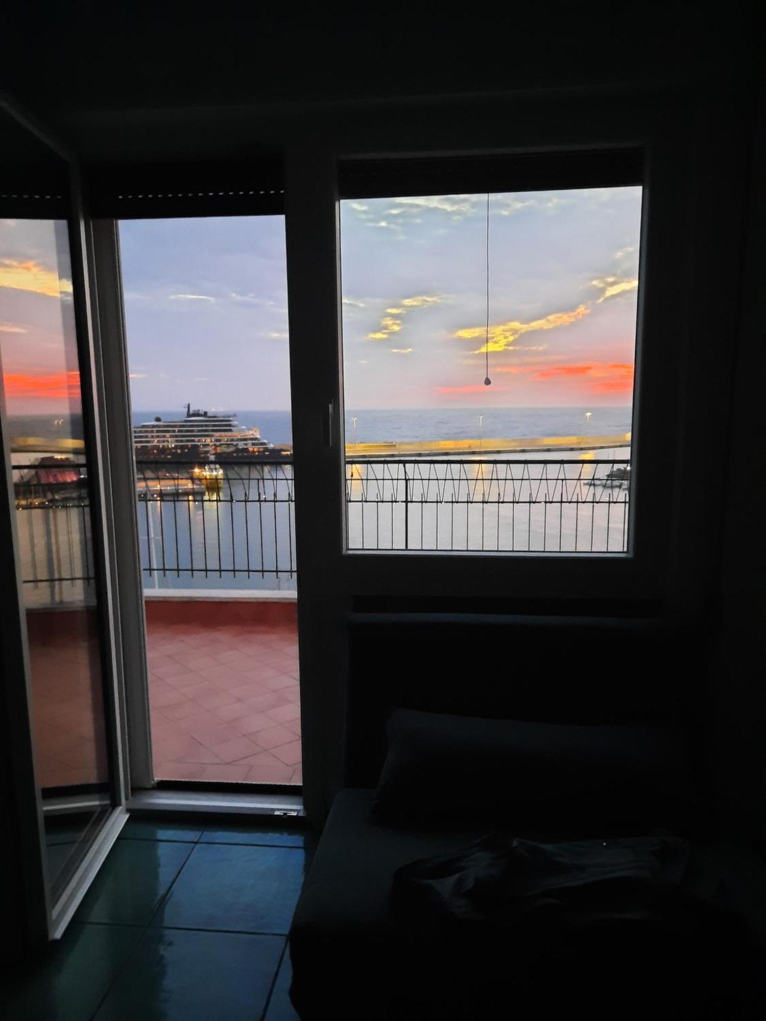 Mare Fuori Apartment ชิวิตาเวกเกีย ภายนอก รูปภาพ