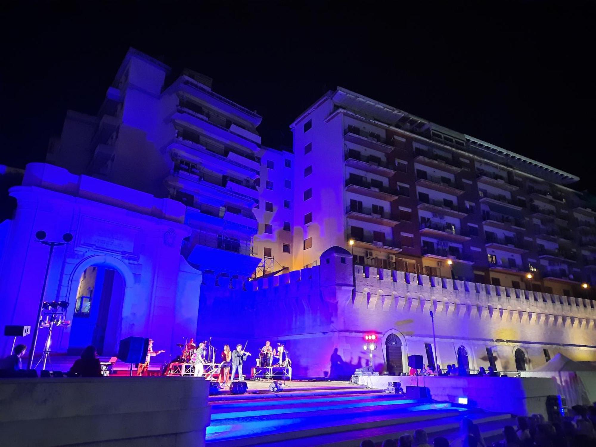 Mare Fuori Apartment ชิวิตาเวกเกีย ภายนอก รูปภาพ