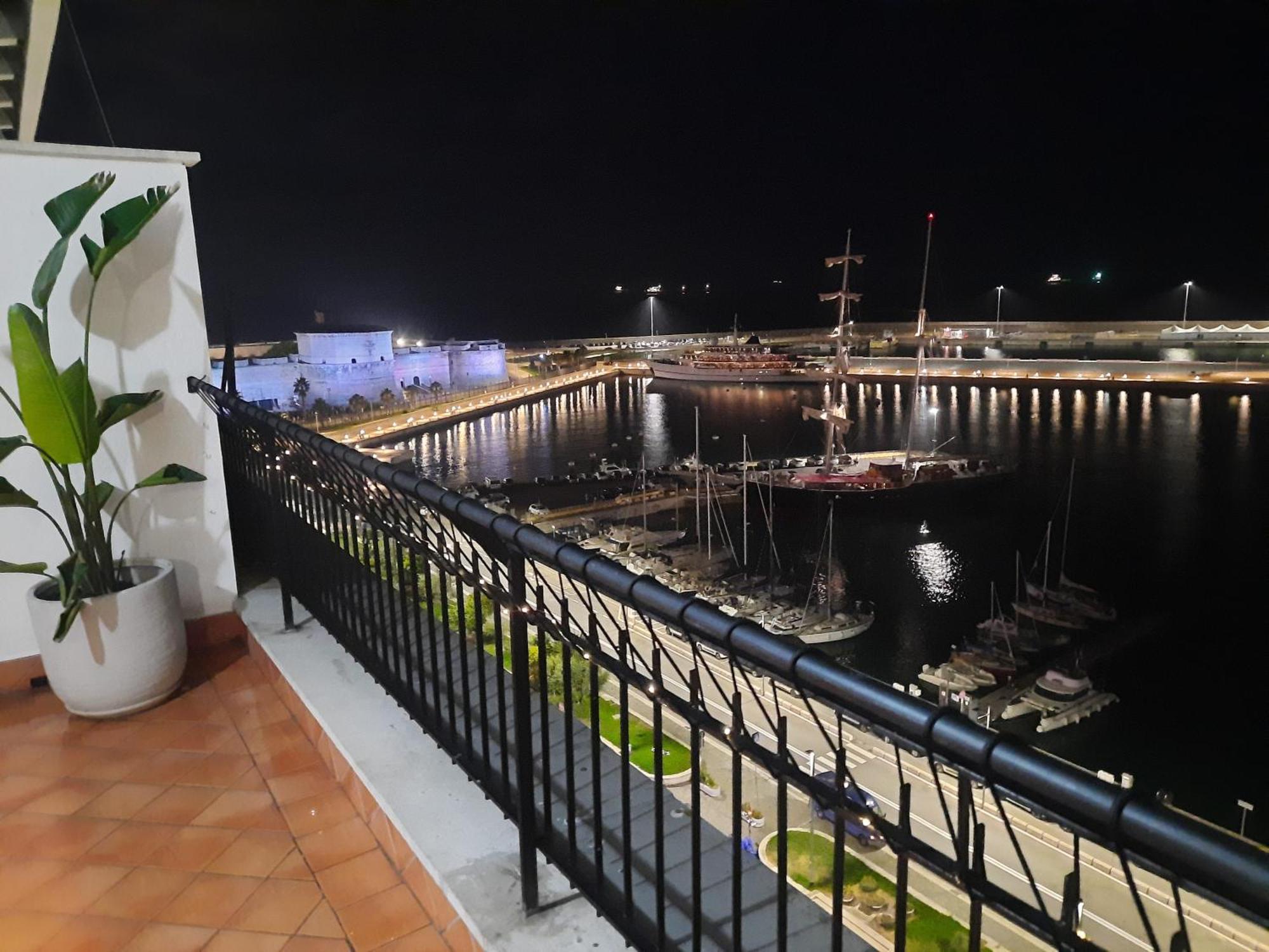 Mare Fuori Apartment ชิวิตาเวกเกีย ภายนอก รูปภาพ